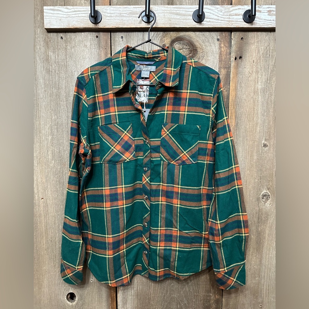 Natural Reflections Flannel Shirt in Botanical Gardens Green Plaid Size Medium